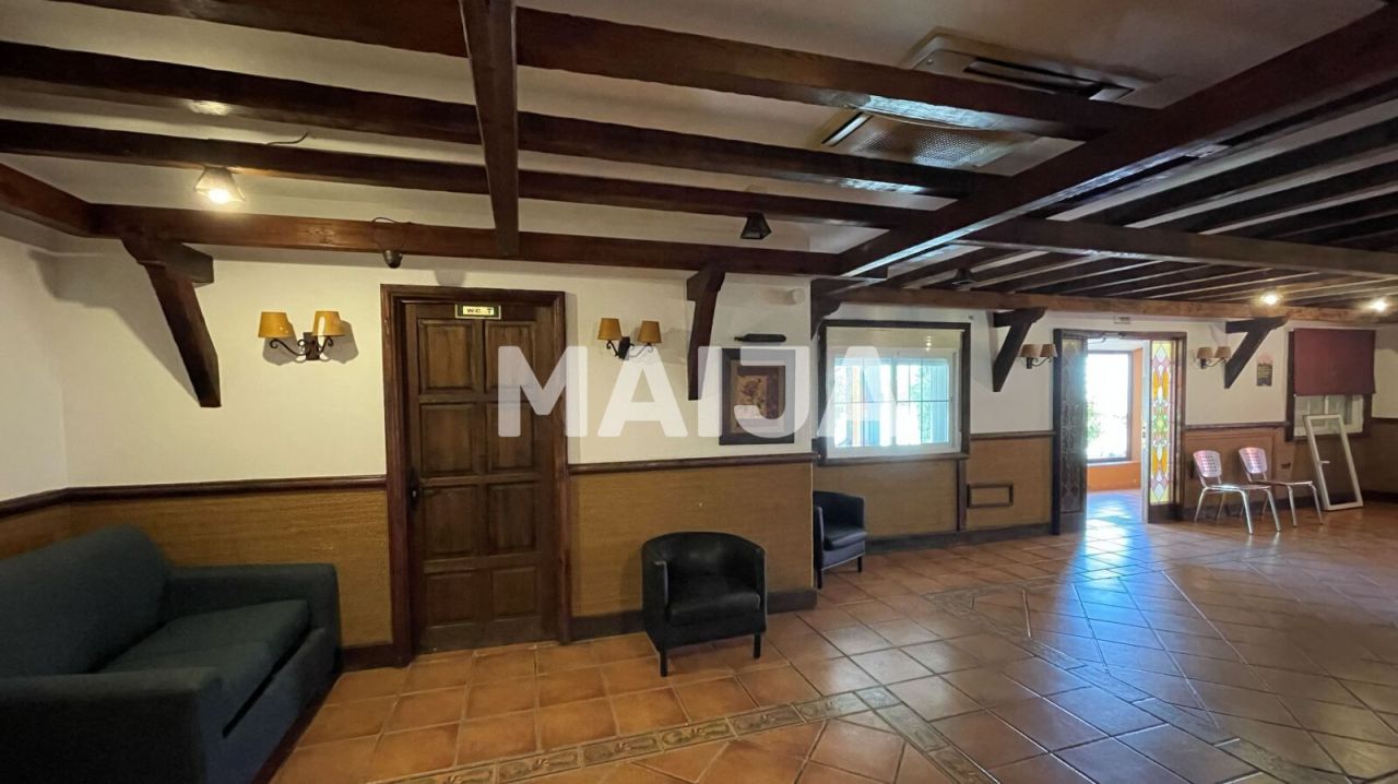 Commercial property in Estepona, Spain, 1 150 m² - picture 8