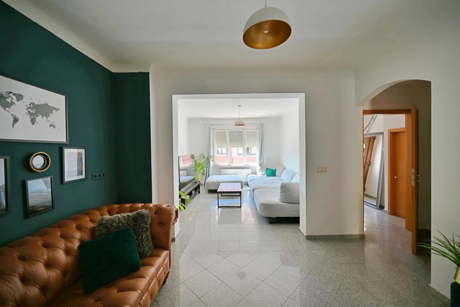 Appartamento a Diekirch, Lussemburgo, 196 m² - foto 1