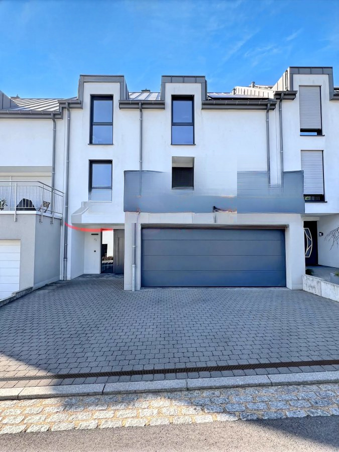 Haus in Luxemburg, Luxemburg, 198 m² - Foto 1