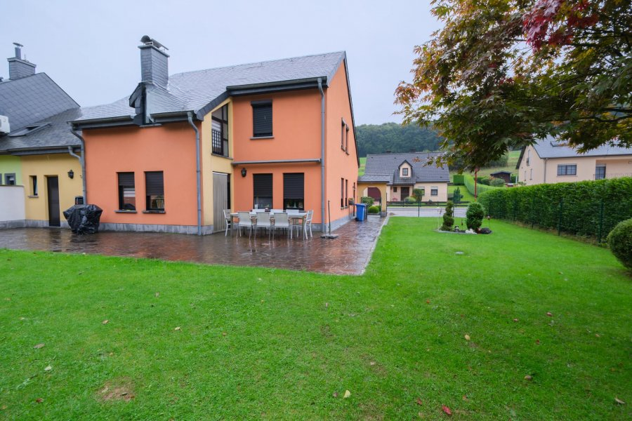 Casa a Diekirch, Lussemburgo, 160 m² - foto 2