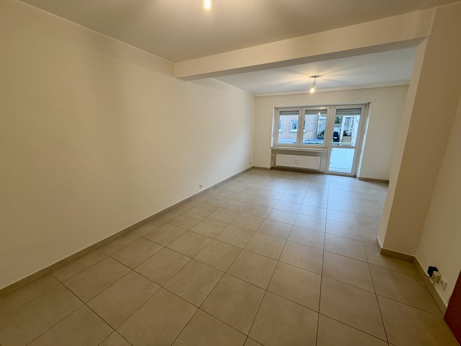 Flat in Luxembourg, Luxembourg, 84 m² - picture 2