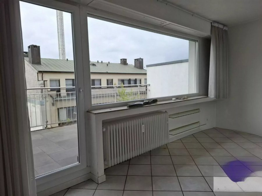 Flat in Luxembourg, Luxembourg, 63 m² - picture 2