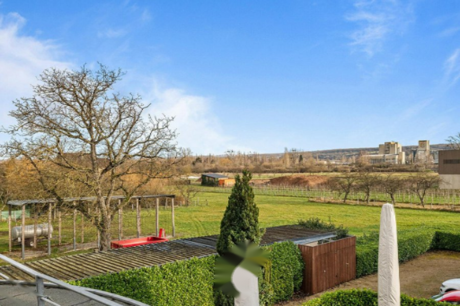 Flat in Luxembourg, Luxembourg, 101 m² - picture 2