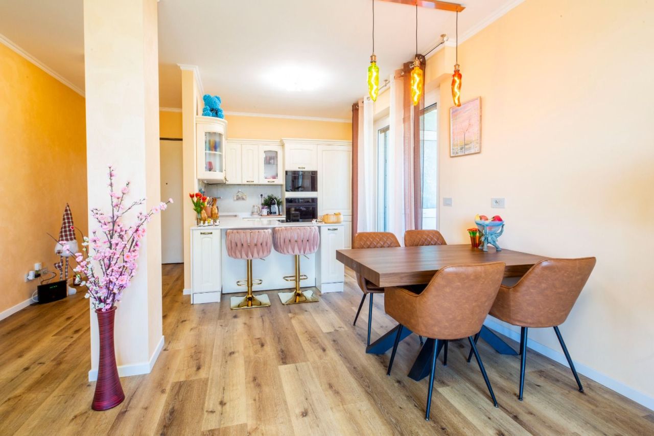 Wohnung in San Remo, Italien, 106 m² - Foto 1
