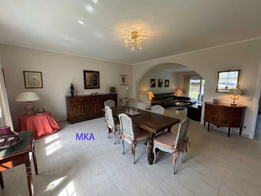 Flat in Luxembourg, Luxembourg, 257 m² - picture 5