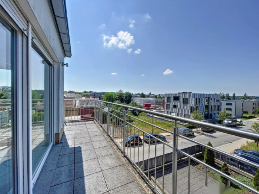Flat in Luxembourg, Luxembourg, 101 m² - picture 5