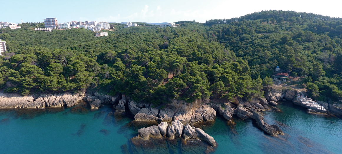 Land in Ulcinj, Montenegro, 10 000 m² - picture 2