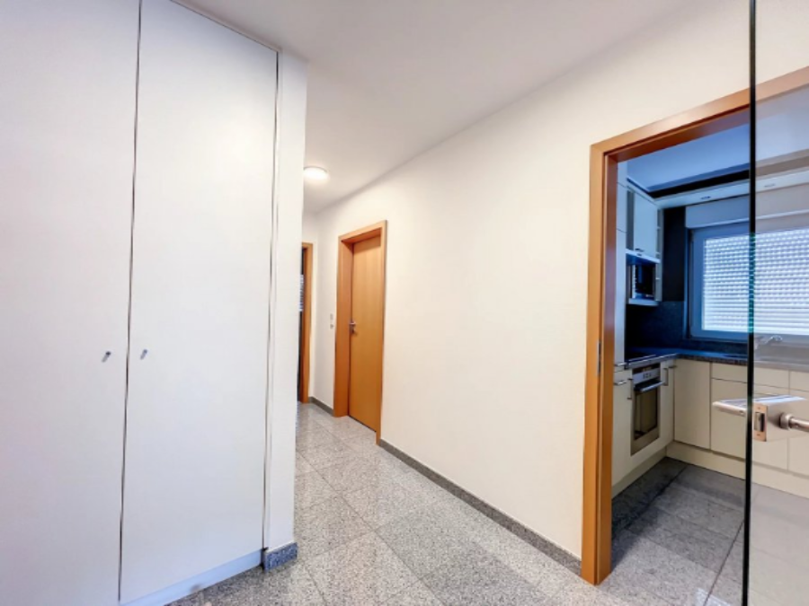 Flat in Luxembourg, Luxembourg, 101 m² - picture 7
