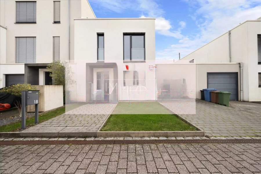 House in Luxembourg, Luxembourg, 140 m² - picture 1