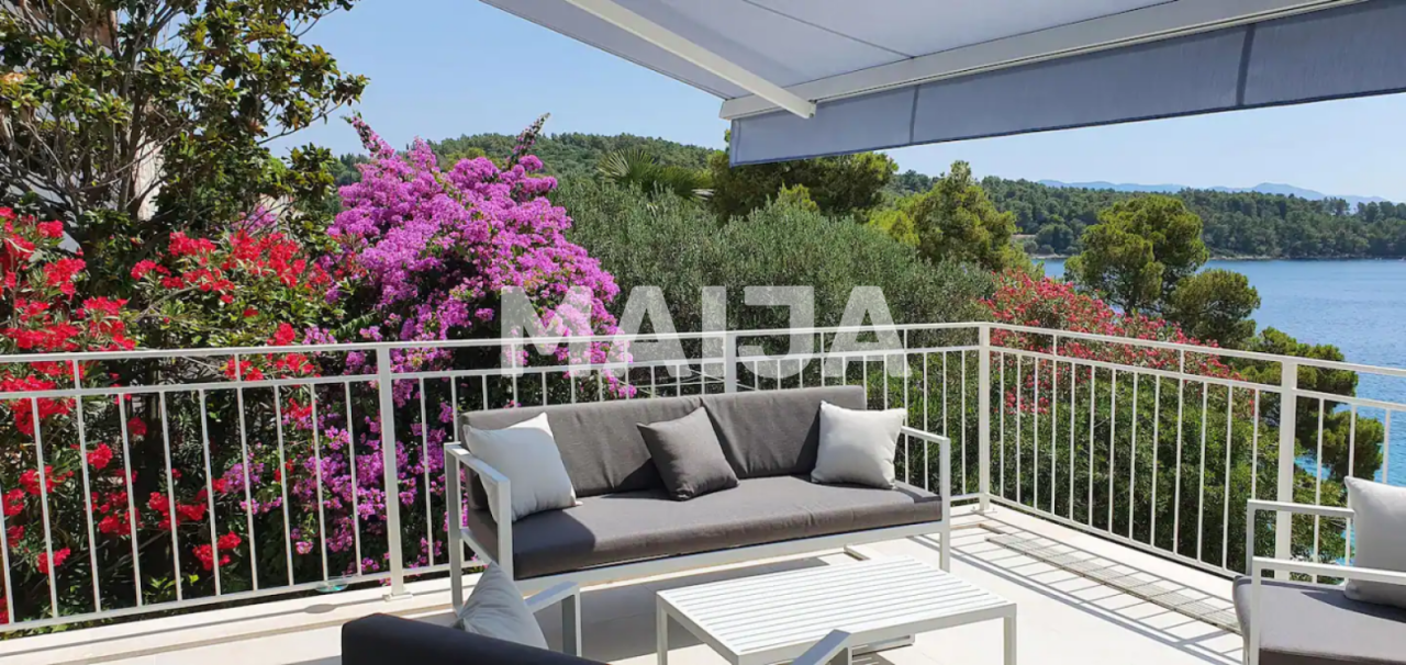 Villa on Korcula island, Croatia, 260 m² - picture 17
