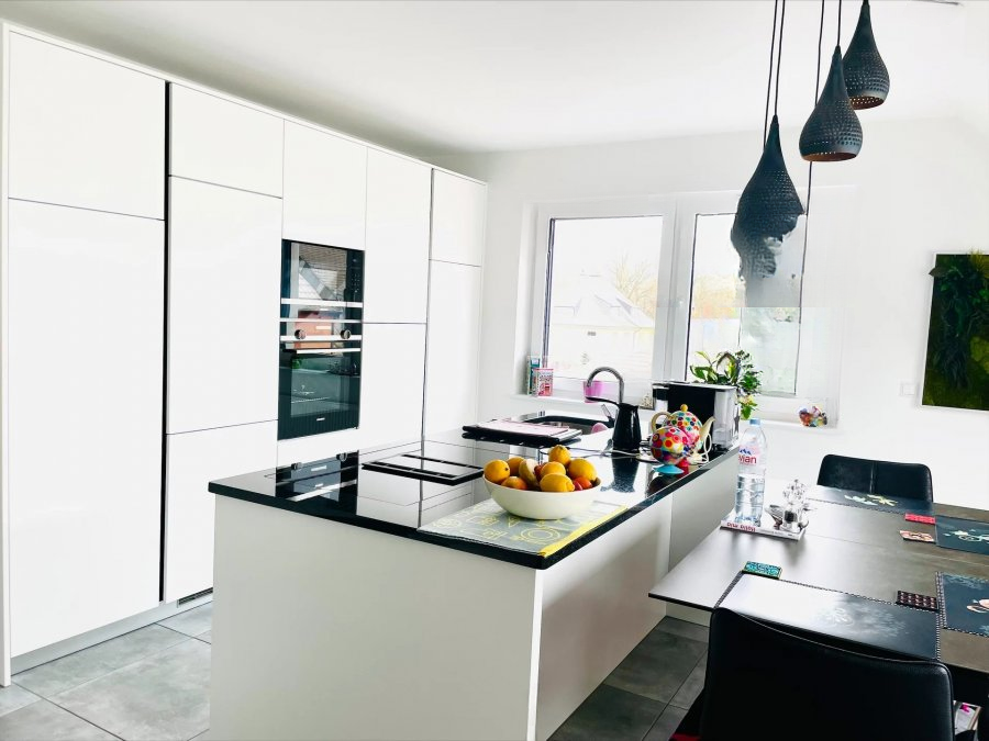 Flat in Luxembourg, Luxembourg, 137 m² - picture 1