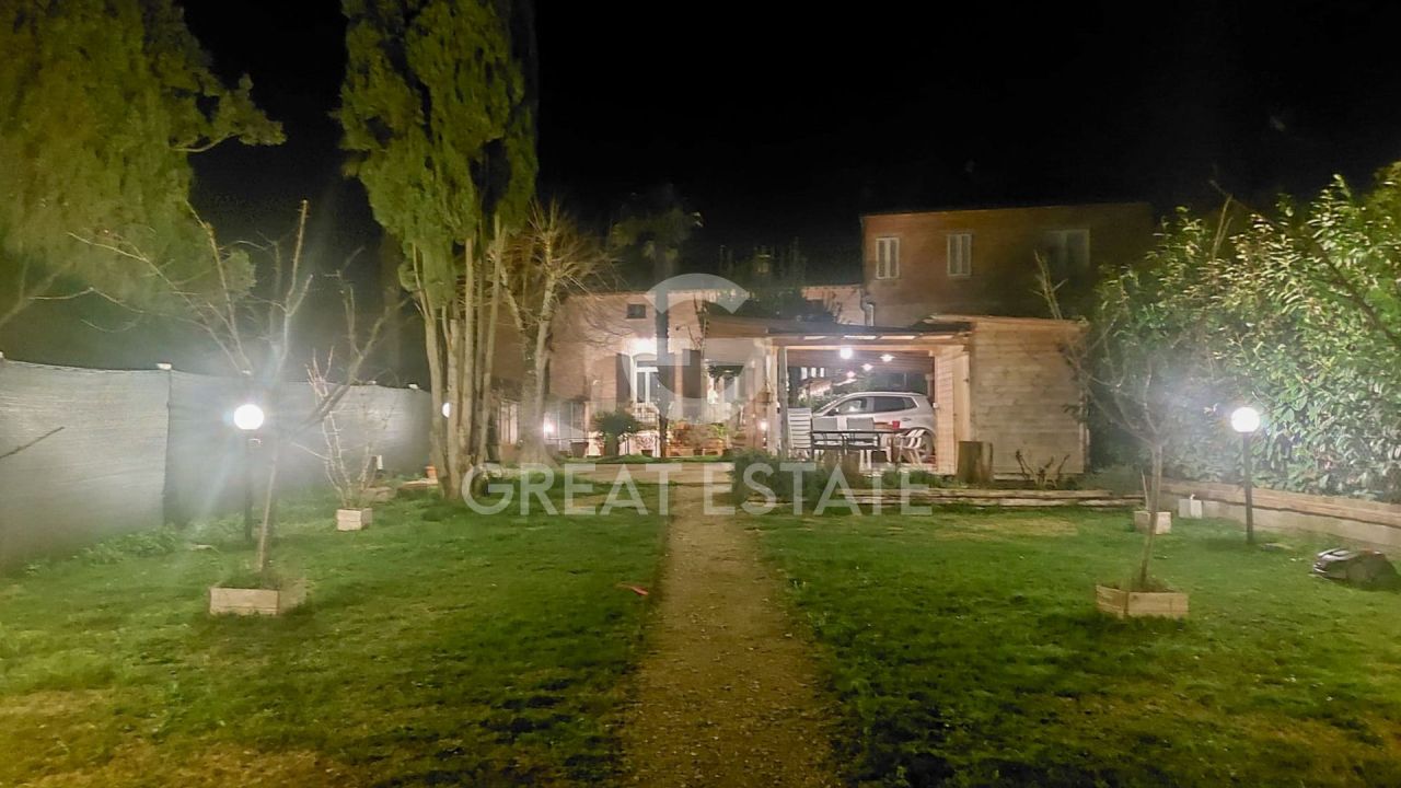 Appartamenti a Castiglione del Lago, Italia, 283.2 m² - foto 8