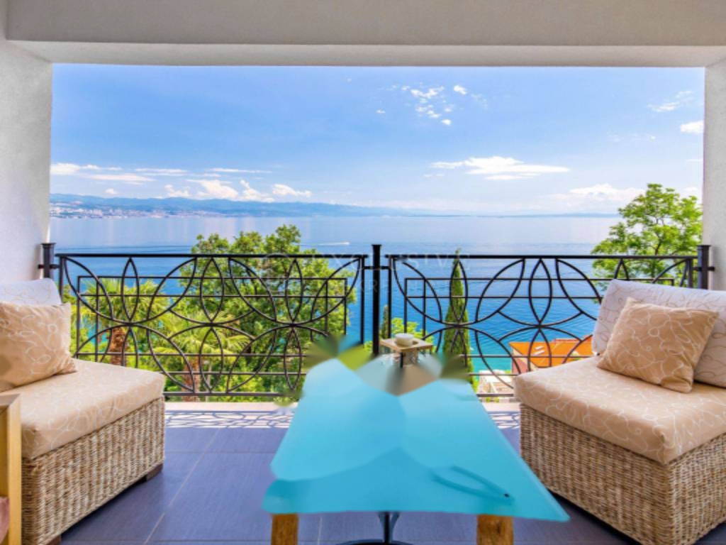 Casa en Opatija, Croacia, 481 m² - imagen 1