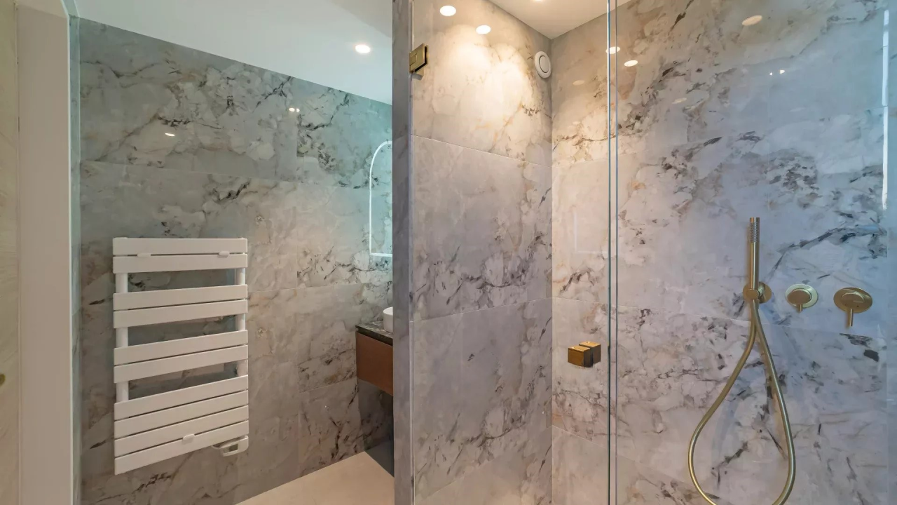 Flat in Cannes, France, 101 m² - picture 10