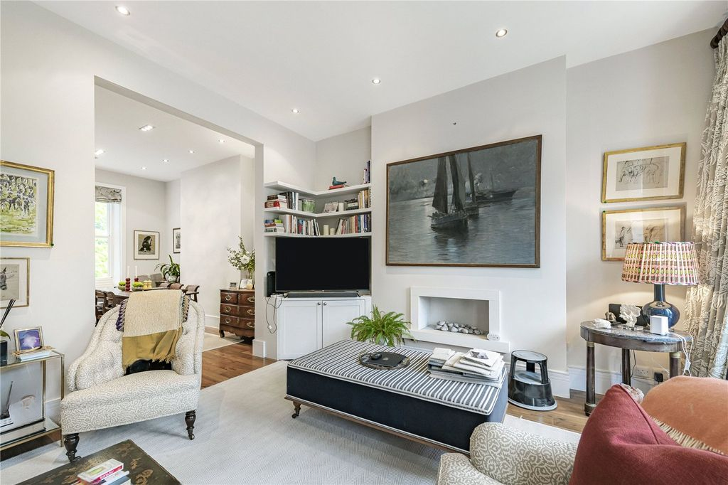 Flat in London, United Kingdom, 174 m² - picture 13