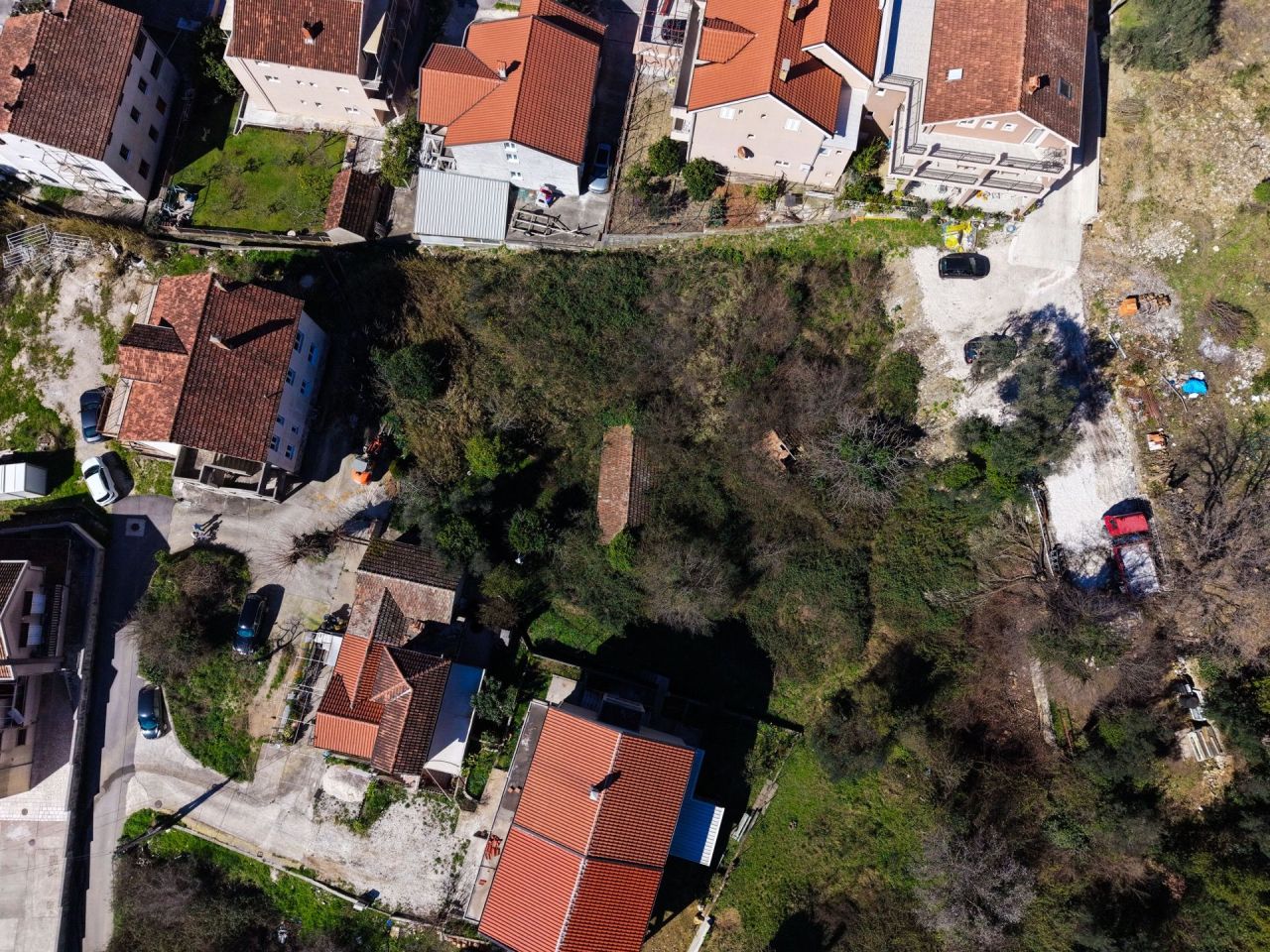 Land in Tivat, Montenegro, 1 872 m² - picture 10