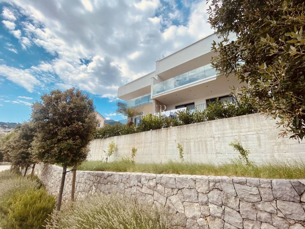 Casa a Opatija, Croazia, 250 m² - foto 2