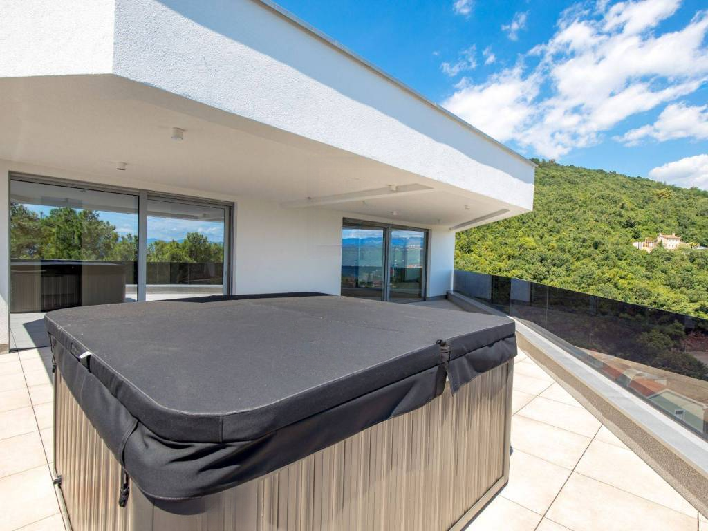 Flat in Opatija, Croatia, 245 m² - picture 17