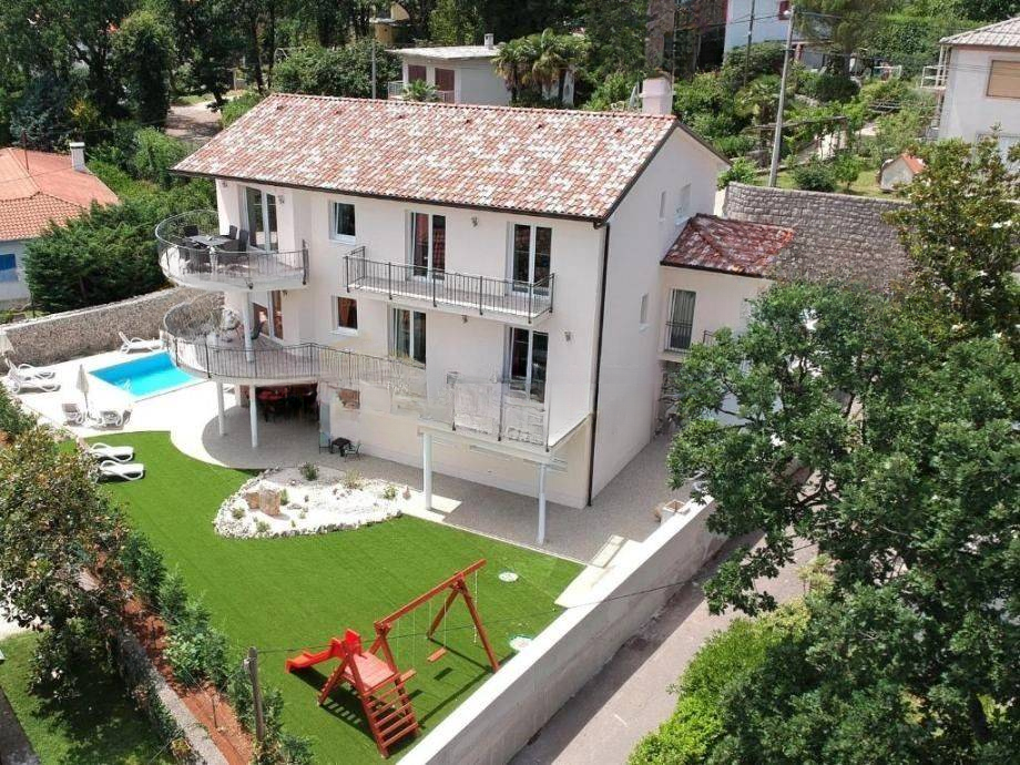 Casa a Opatija, Croazia, 380 m² - foto 1
