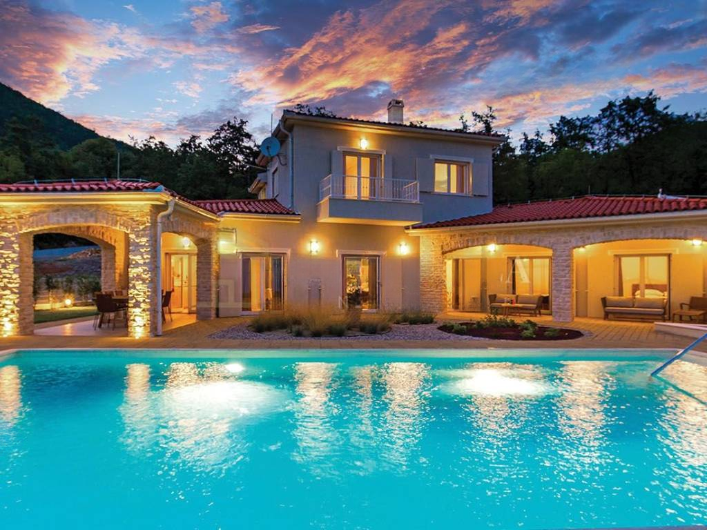Haus in Opatija, Kroatien, 400 m² - Foto 1