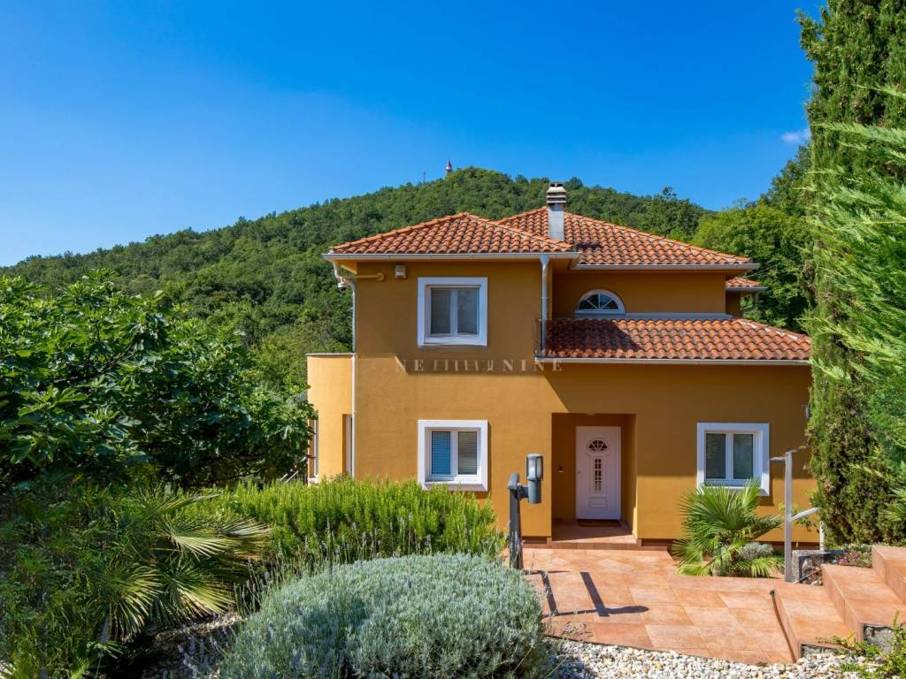 Casa a Opatija, Croazia, 200 m² - foto 1