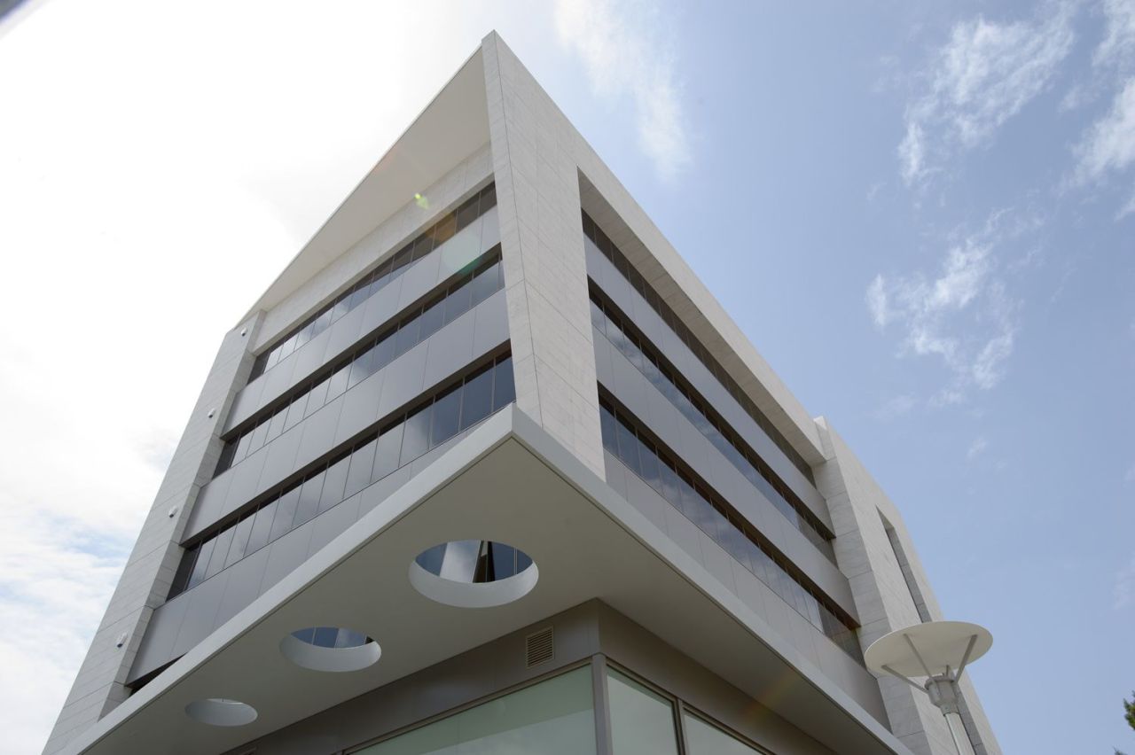 Proprietà commerciale a Nicosia, Cipro, 2 482 m² - foto 1
