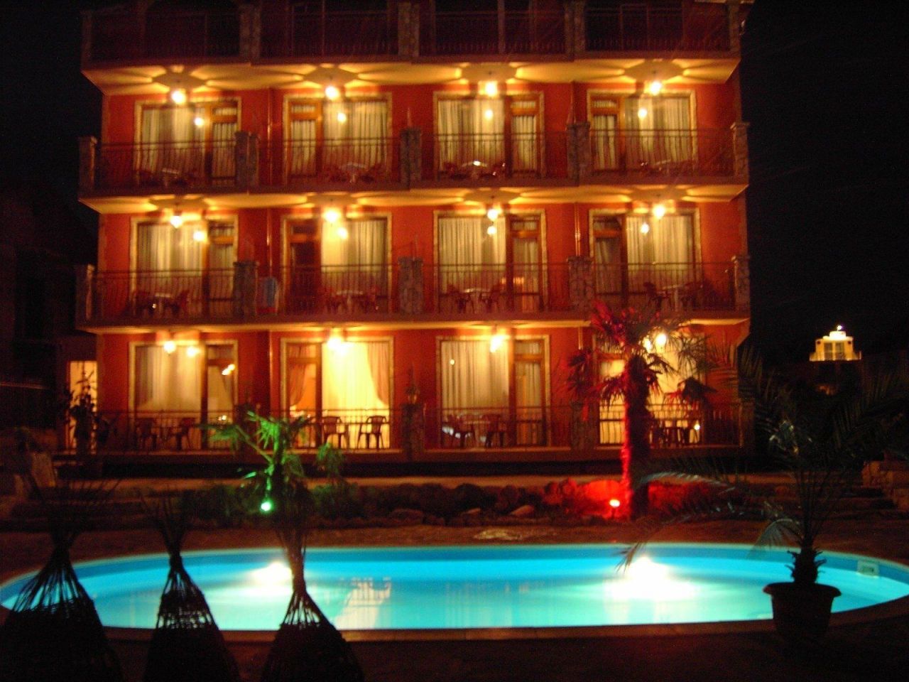 Hotel in Ravda, Bulgaria - picture 1