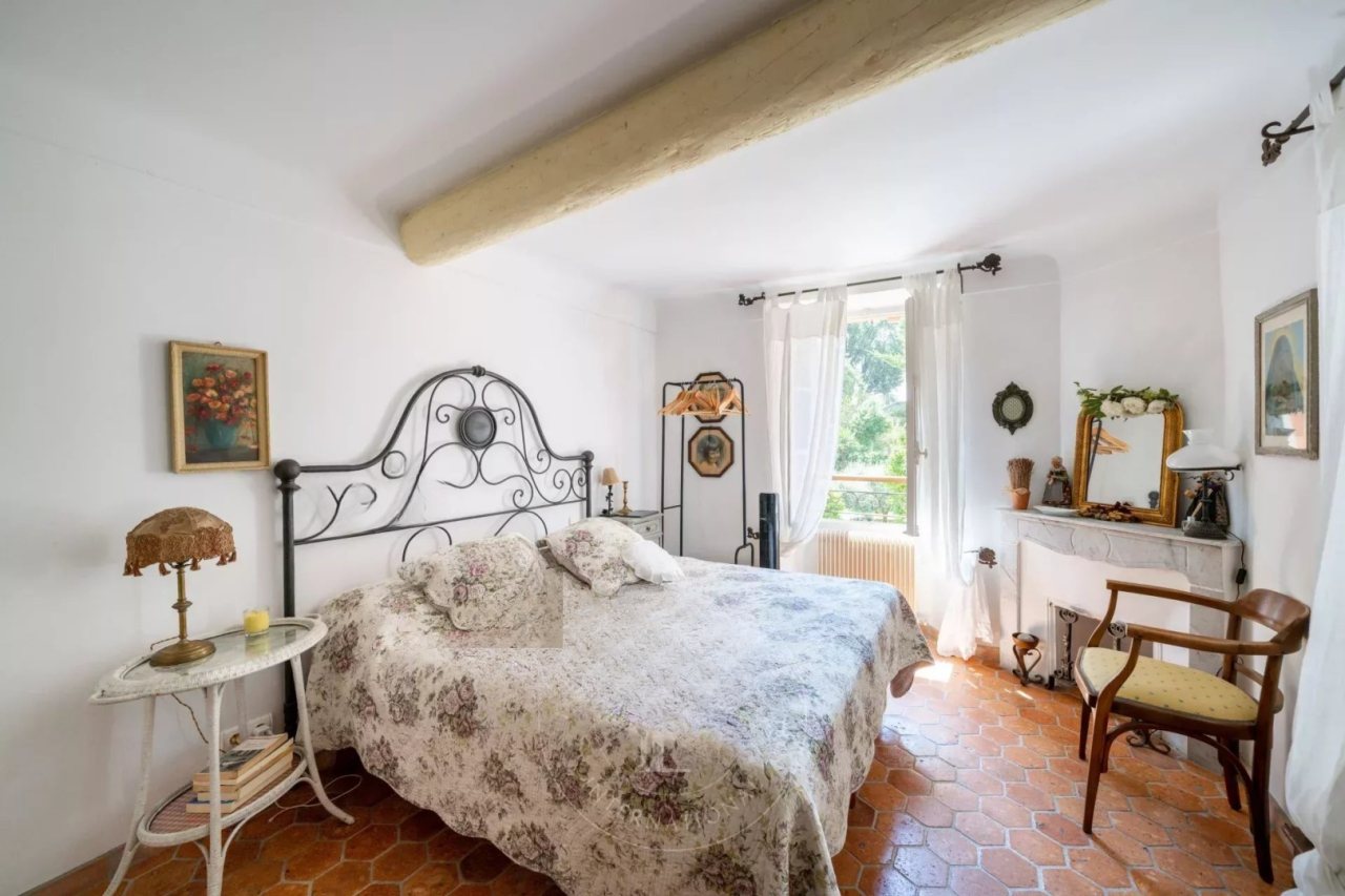 Flat in Cannes, France, 169 m² - picture 11
