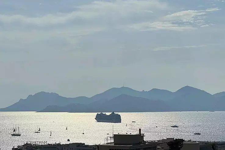 Flat in Cannes, France, 100 m² - picture 1