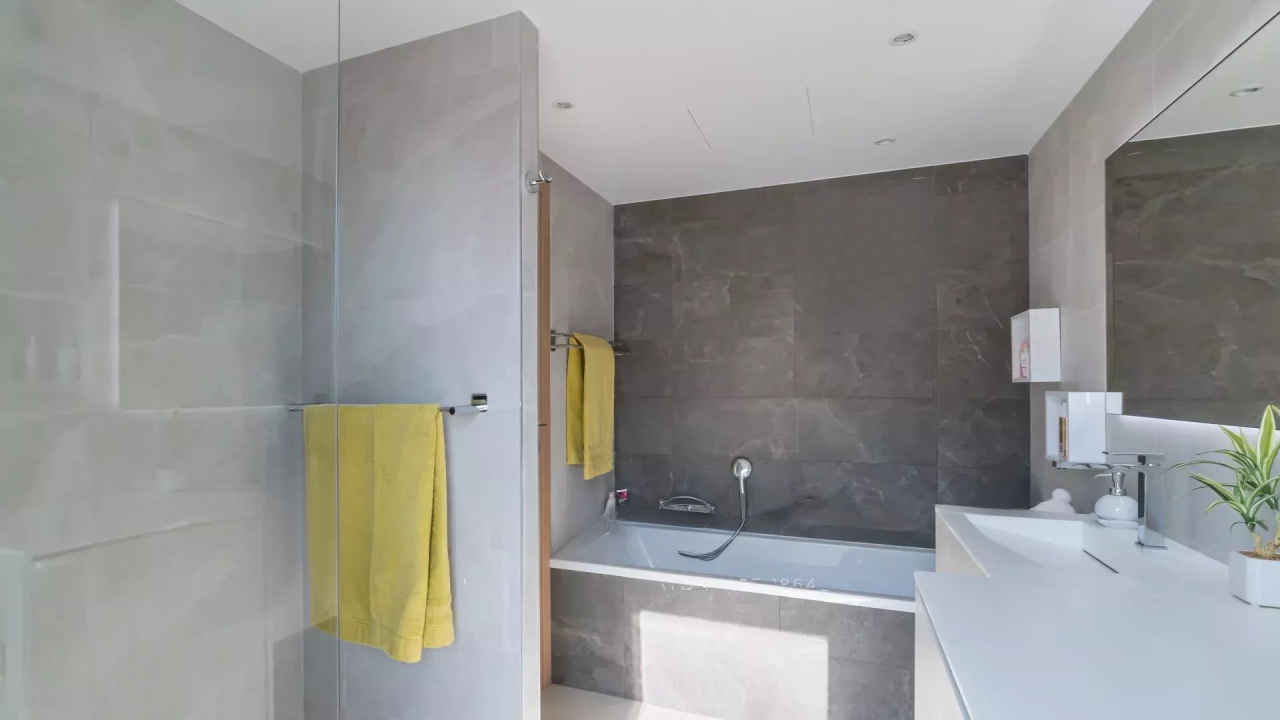 Maison à Cannes, France, 74 m² - image 7
