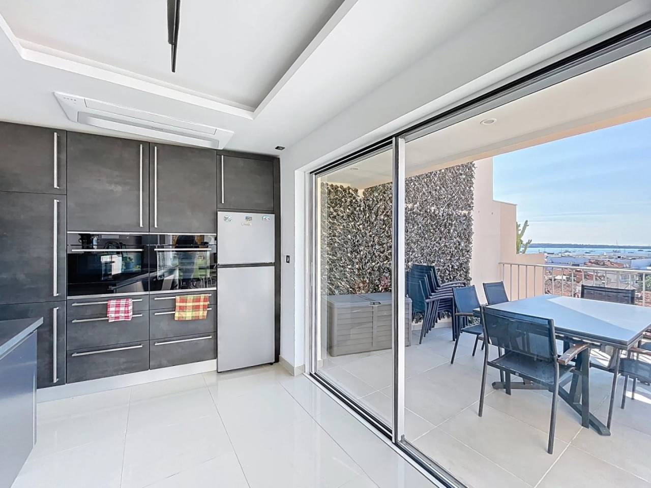 Appartamento a Cannes, Francia, 78 m² - foto 8