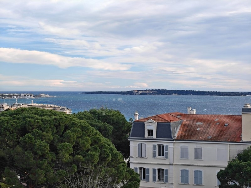 Flat in Cannes, France, 150 m² - picture 2
