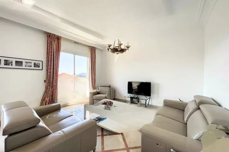Flat in Cannes, France, 165 m² - picture 2
