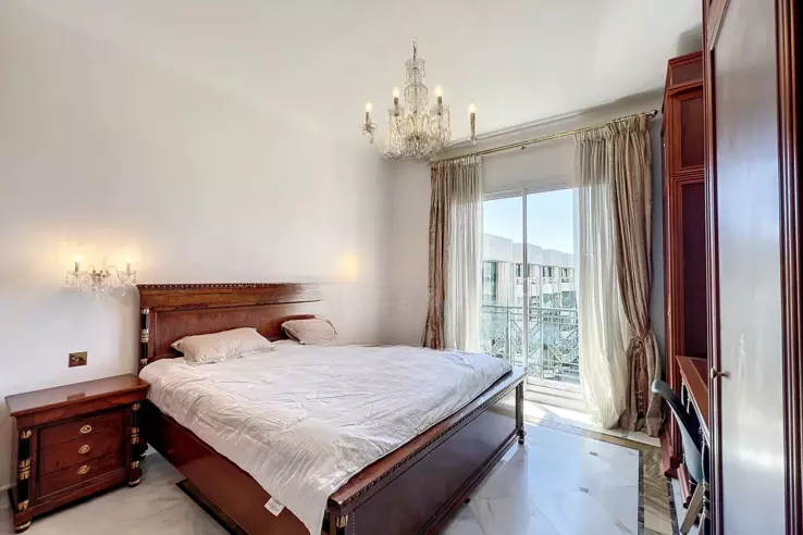 Flat in Cannes, France, 165 m² - picture 3
