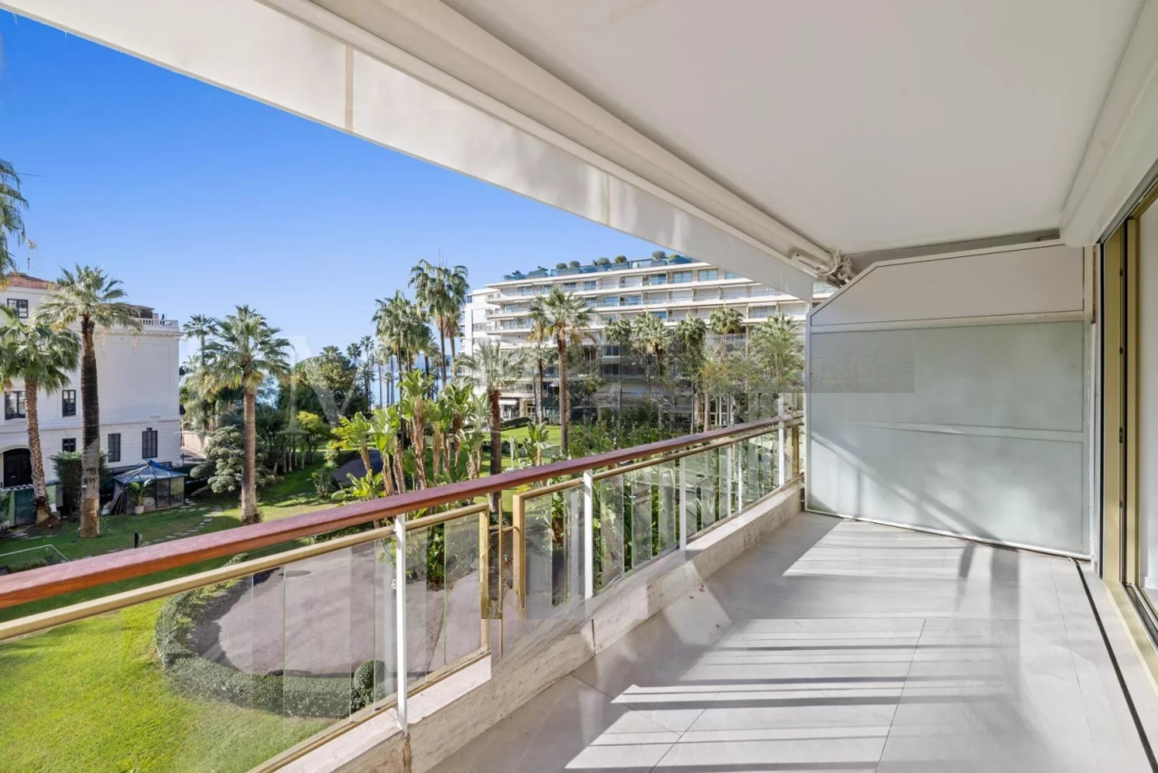 Appartamento a Cannes, Francia, 84 m² - foto 1
