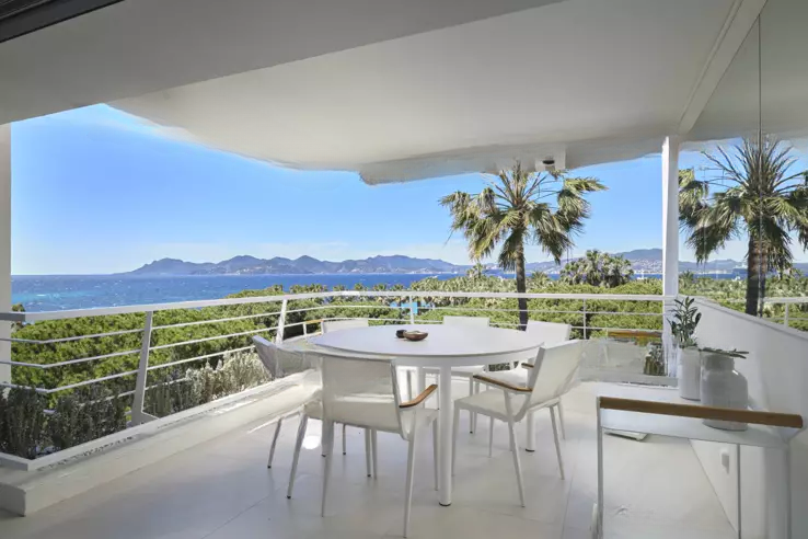 Flat in Cannes, France, 110 m² - picture 1