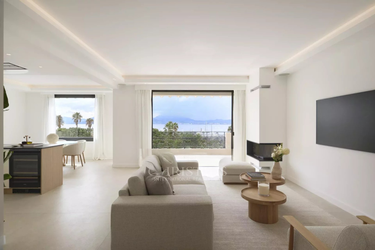 Appartamento a Cannes, Francia, 109 m² - foto 1