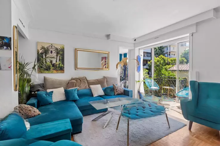 Flat in Cannes, France, 62 m² - picture 1