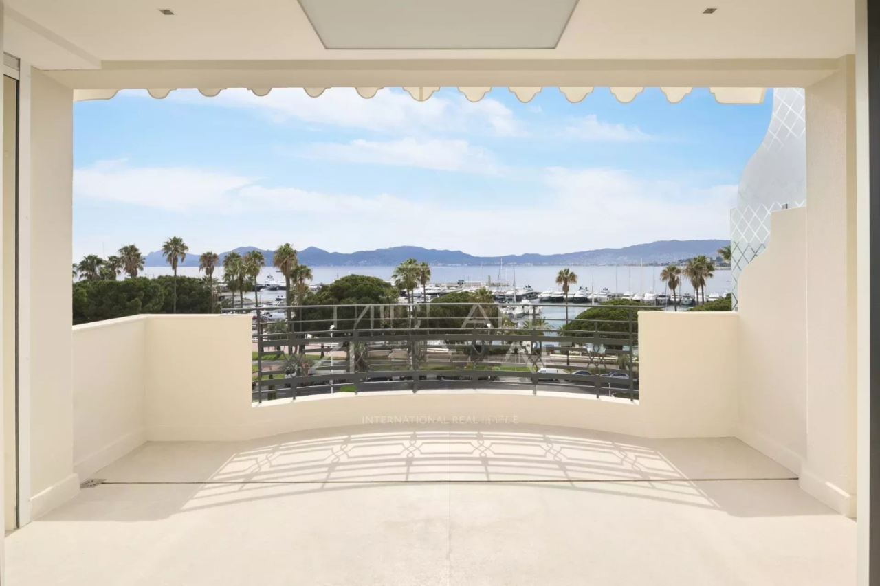 Appartamento a Cannes, Francia, 109 m² - foto 2