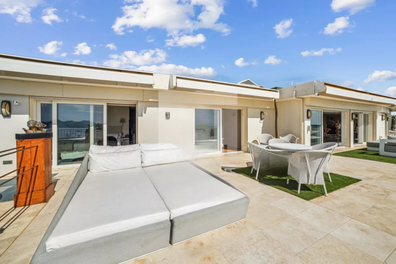 Flat in Cannes, France, 125 m² - picture 3