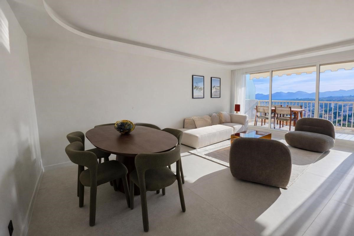 Flat in Cannes, France, 90 m² - picture 3