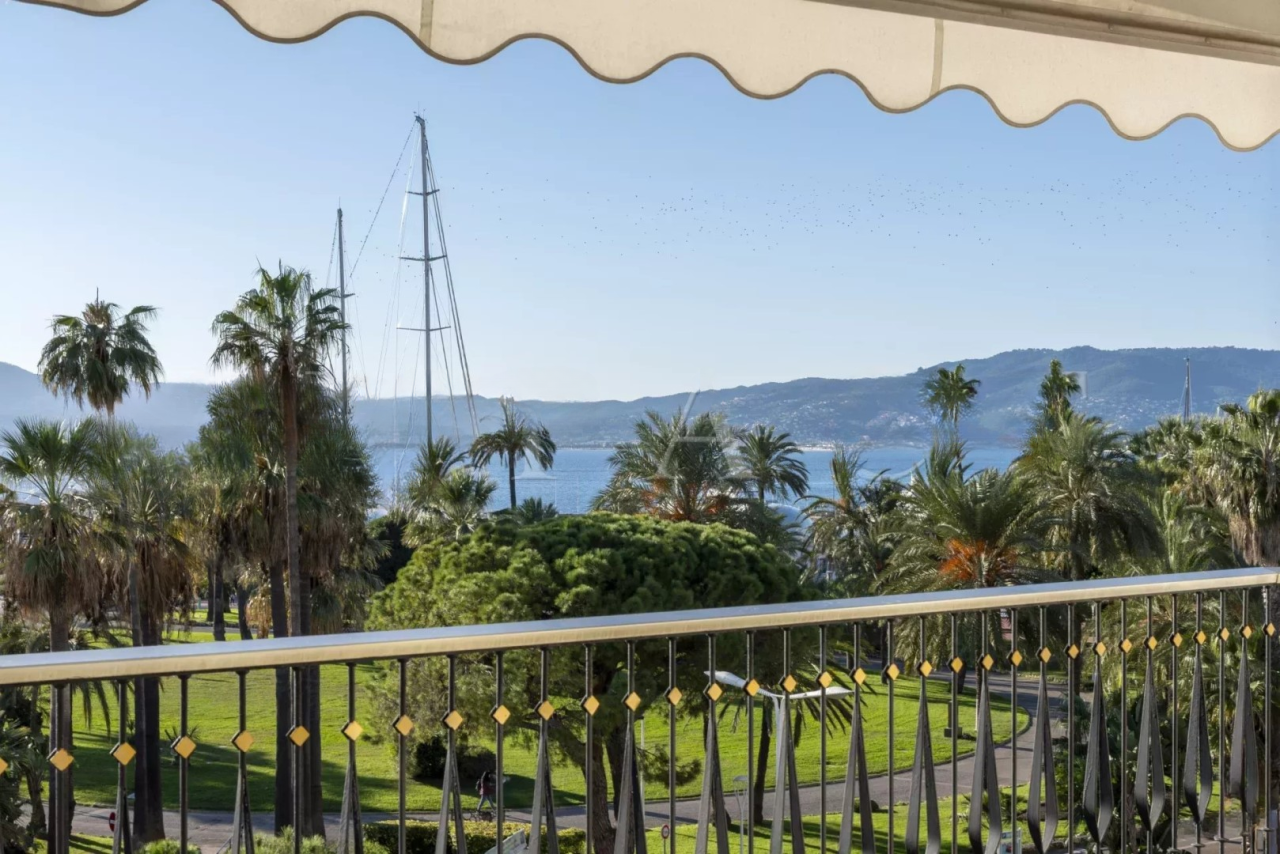 Flat in Cannes, France, 95 m² - picture 4
