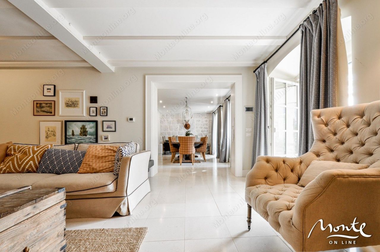 Villa en Dobrota, Montenegro, 490 m² - imagen 8