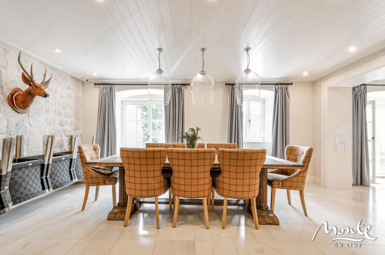 Villa en Dobrota, Montenegro, 490 m² - imagen 13