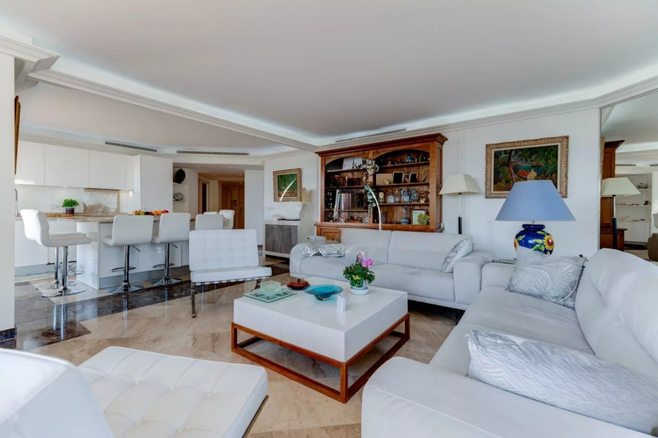 Flat in Cannes, France, 120 m² - picture 6