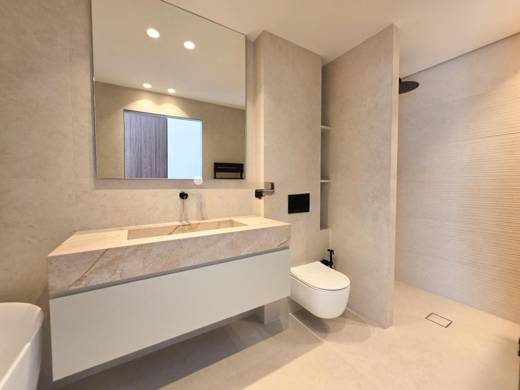 Flat in Cannes, France, 90 m² - picture 9