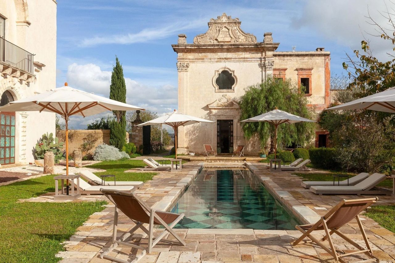 Villa in Ostuni, Italy, 1 900 m² - picture 2