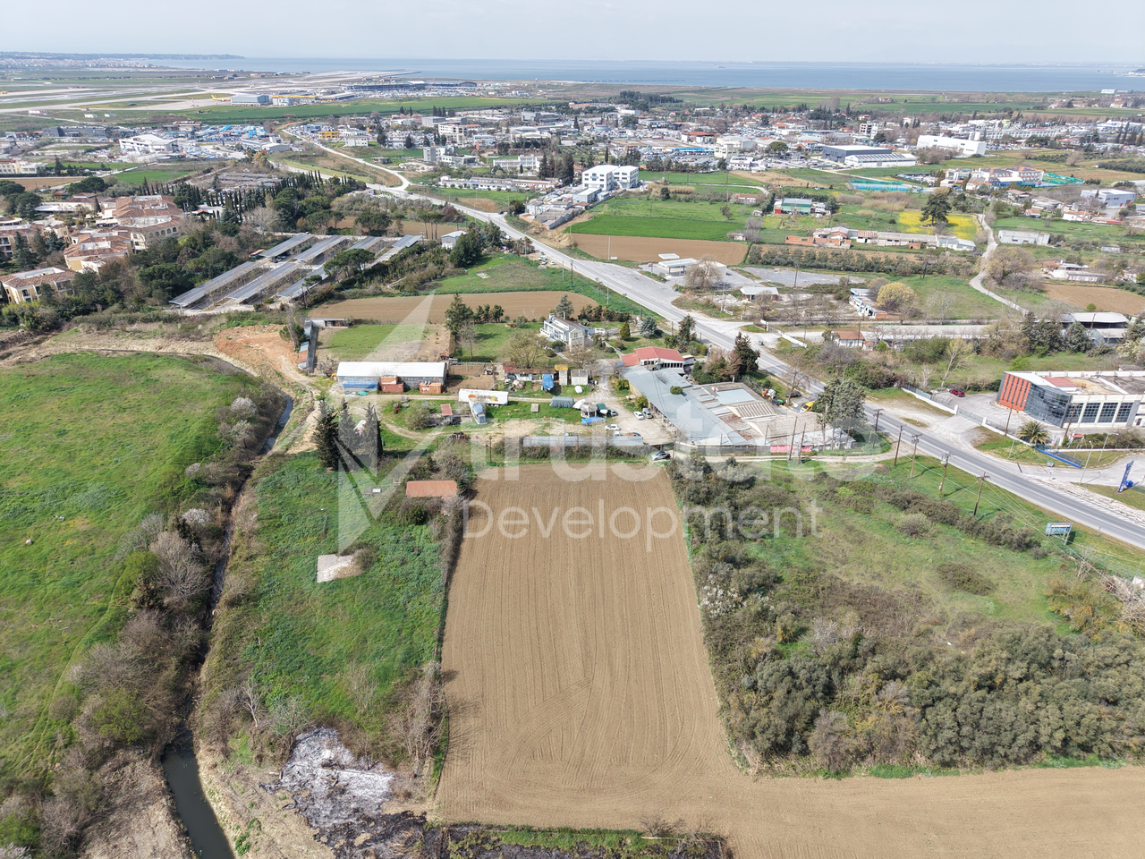 Terreno en Salónica, Grecia, 4 900 m² - imagen 1