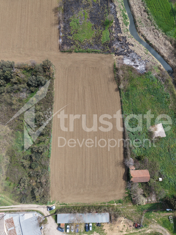 Terreno en Salónica, Grecia, 4 900 m² - imagen 3