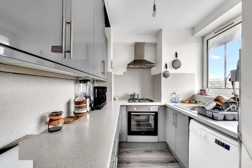 Flat in London, United Kingdom, 63 m² - picture 9